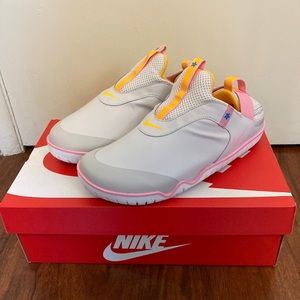 Nike Zoom Pulse Vast Grey/University Gold-Pink